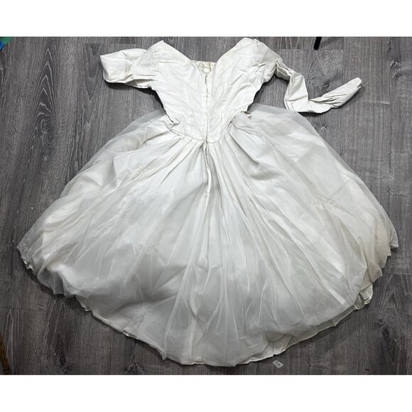 Vintage Gorgeous White Cotton Organdy Victorian Styled Ball Gown/Wedding Dress - Picture 1 of 9